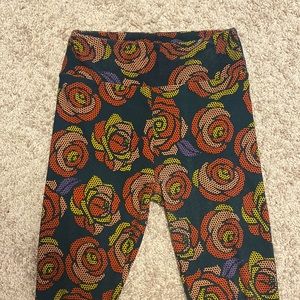 LulaRoe Rose Leggings